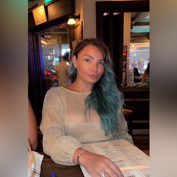 Meet Your Posher - Picture 8 of 16